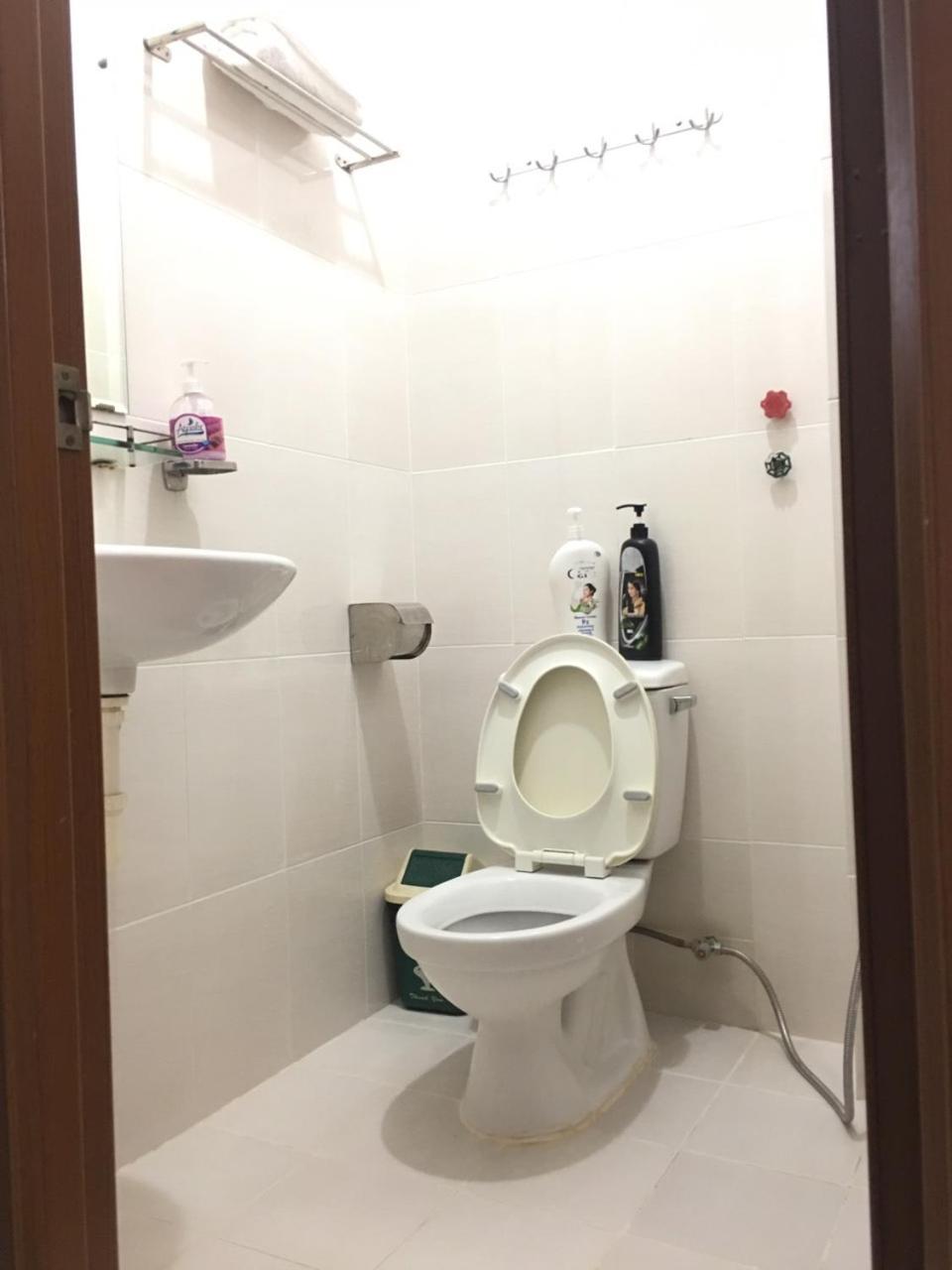 Thanhha Guesthouse At Bui Vien Walking Street Ho Chi Minh Zewnętrze zdjęcie